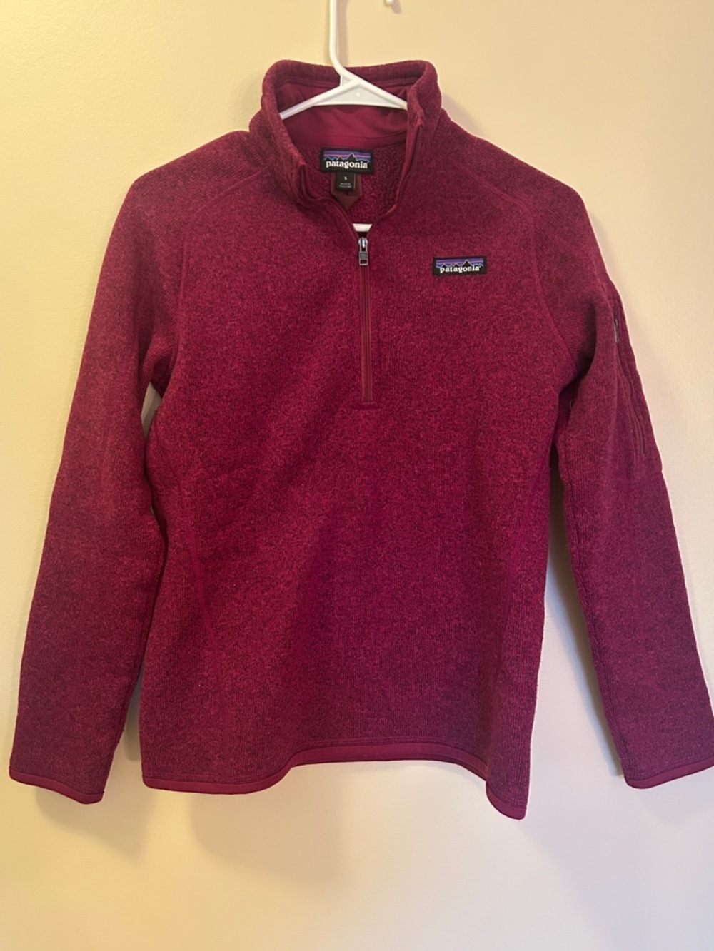 Patagonia Quarter-Zip Fleece Pullover Maroon Burgundy Lightweight Hiking Sweater